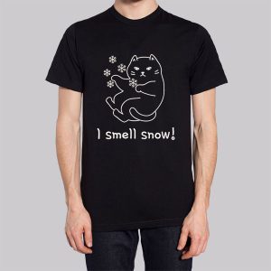 Inspired Cat I Smell Snow Sweatshirt 3
