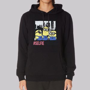 Vintage Graphic Selfie Minion Sweatshirt