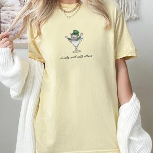 St. Patrick’s Day Tee for Women – Leprechaun Martini Cocktail, Funny St. Patty’s Day Shirt